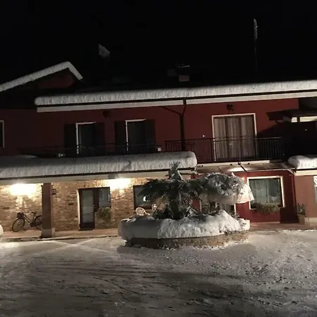 Gioann Nocleg ze śniadaniem Dronero
