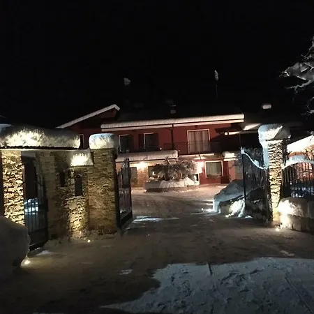 Gioann Nocleg ze śniadaniem Dronero