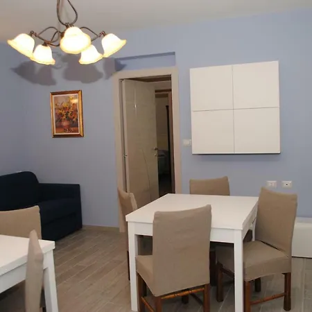 Gioann Nocleg ze śniadaniem 3*