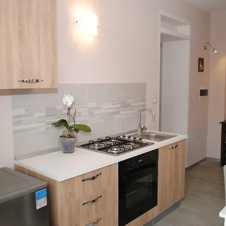 Gioann Oda ve Kahvaltı 3*