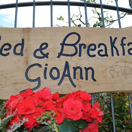 Oda ve Kahvaltı Gioann